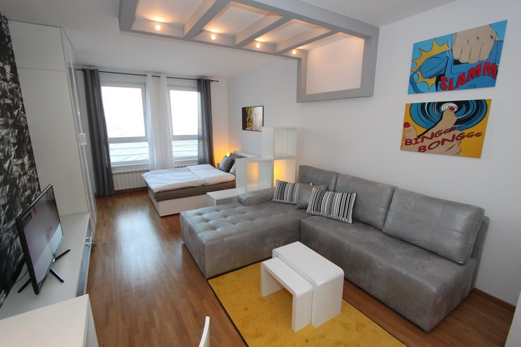 New Belgrade Apartment Neven, Parking 5 Evra Dan 外观 照片